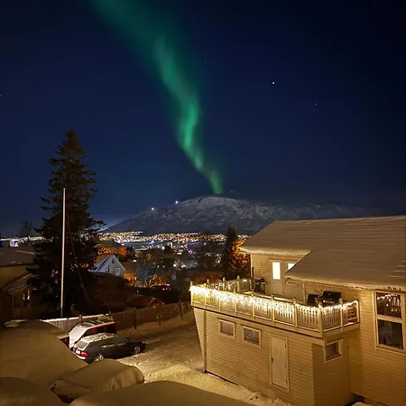 Sentrumsnaer Leilighet Med Fantastisk Utsikt Tromso Exterior photo